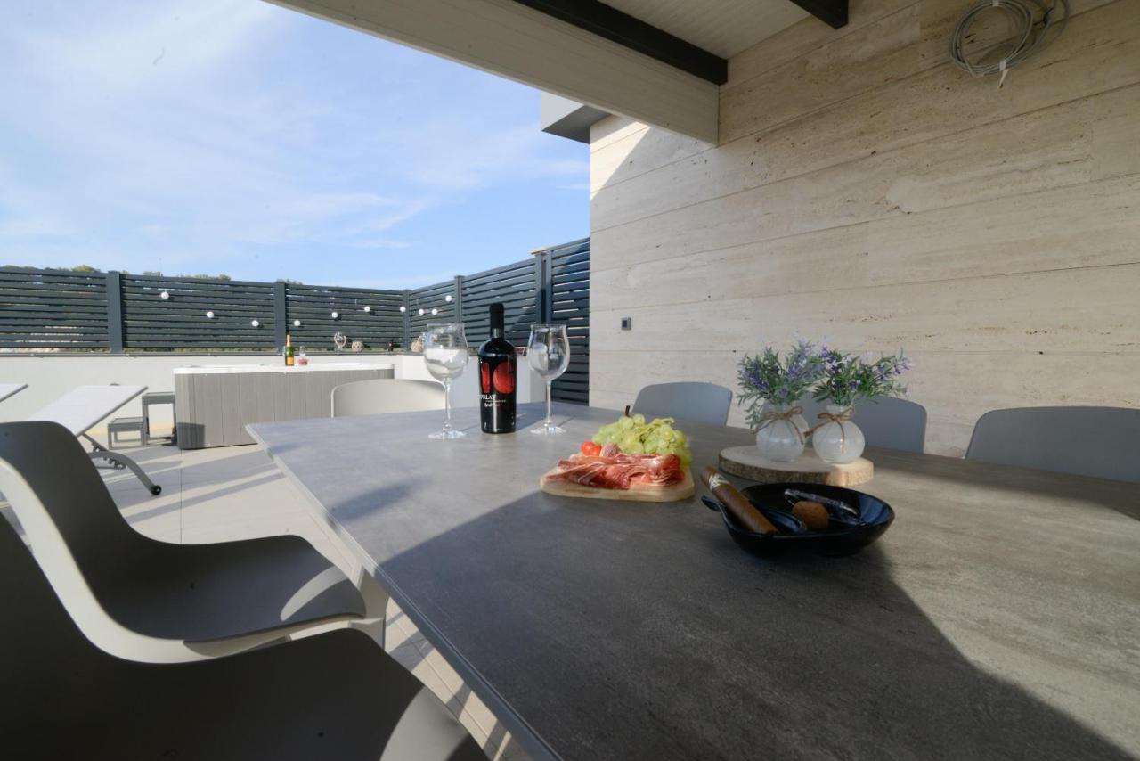 Rooftop apartment Jadera - AE1443 Zadar Exterior foto